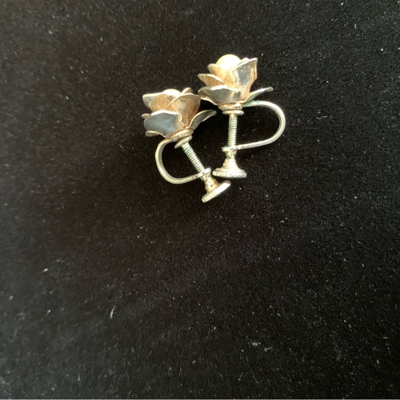 1950’s Vintage Earrings - Picture 2 of 8